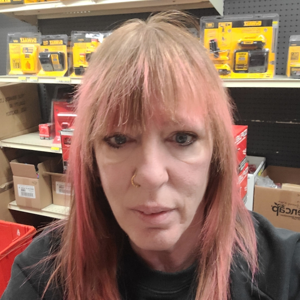 Meet your Posher, Renee